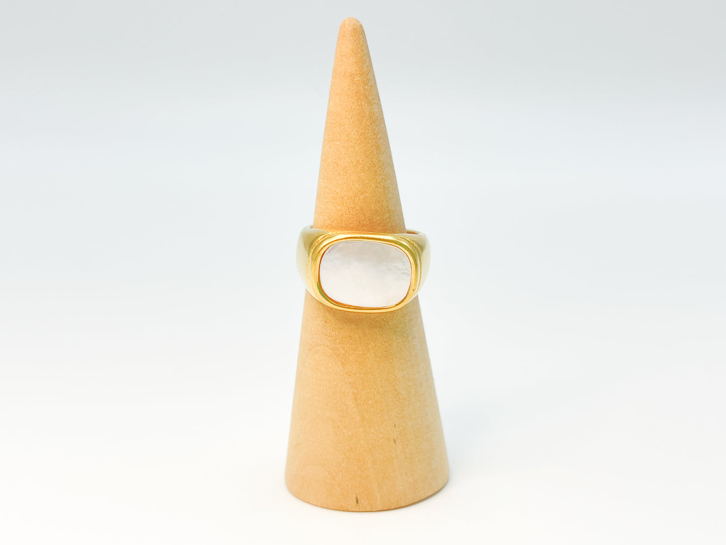 Anillo Carlota