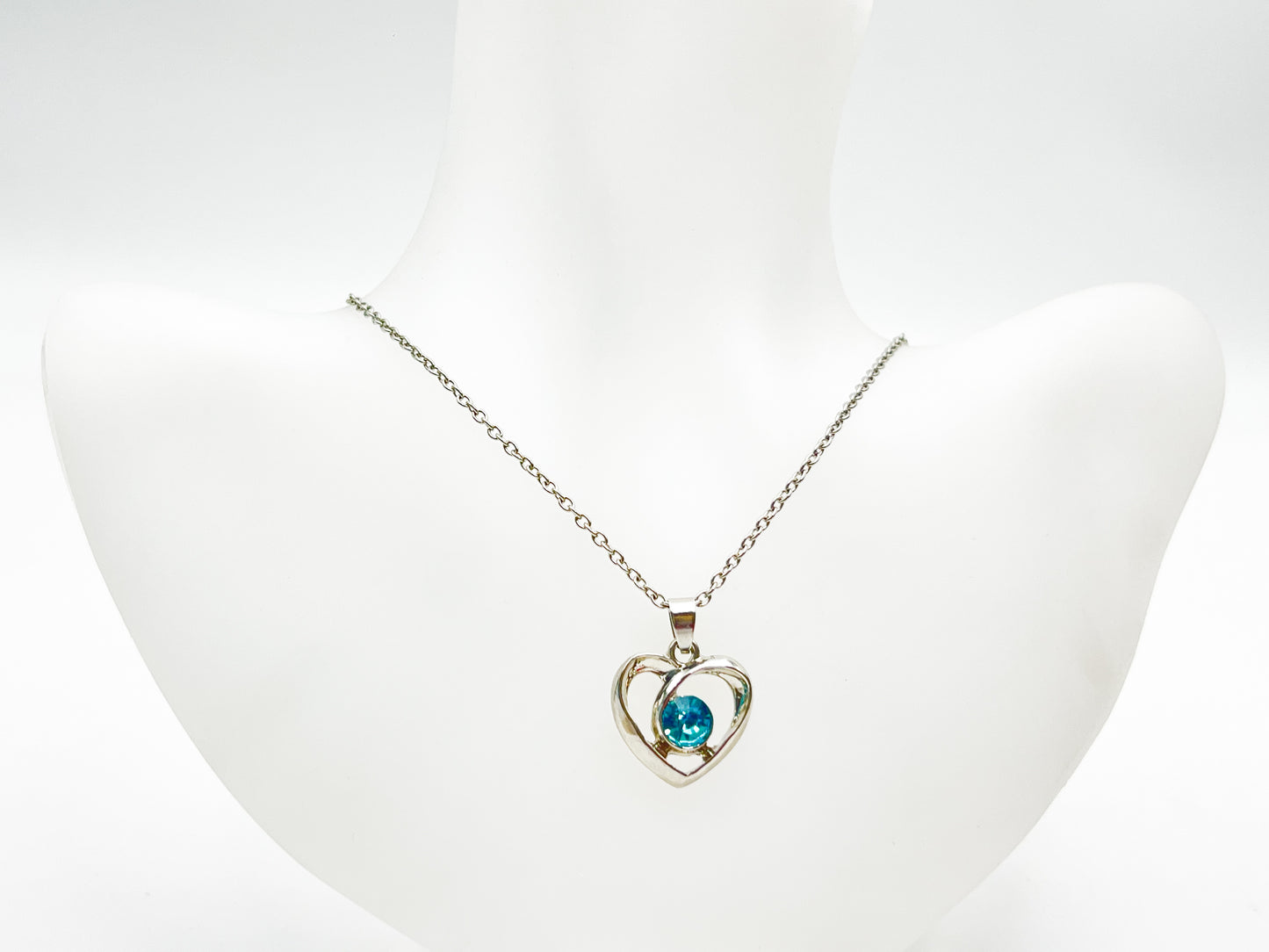 Collar corazón azul